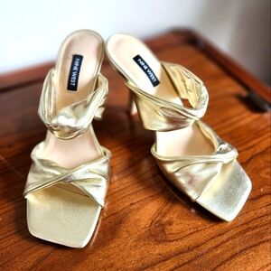 Nine West Gold Heel Sandles Sz 8